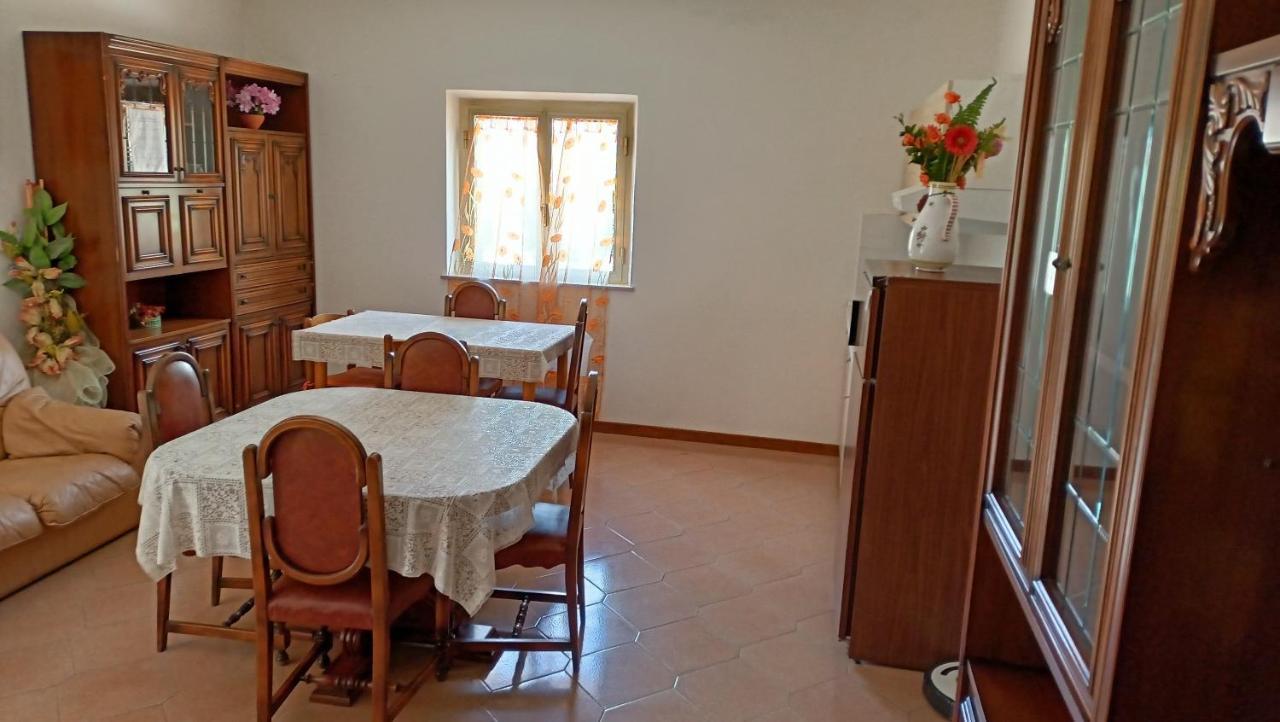 Marco - Camere Con Bagno Privato Vicino Al Centro Foligno Exterior foto